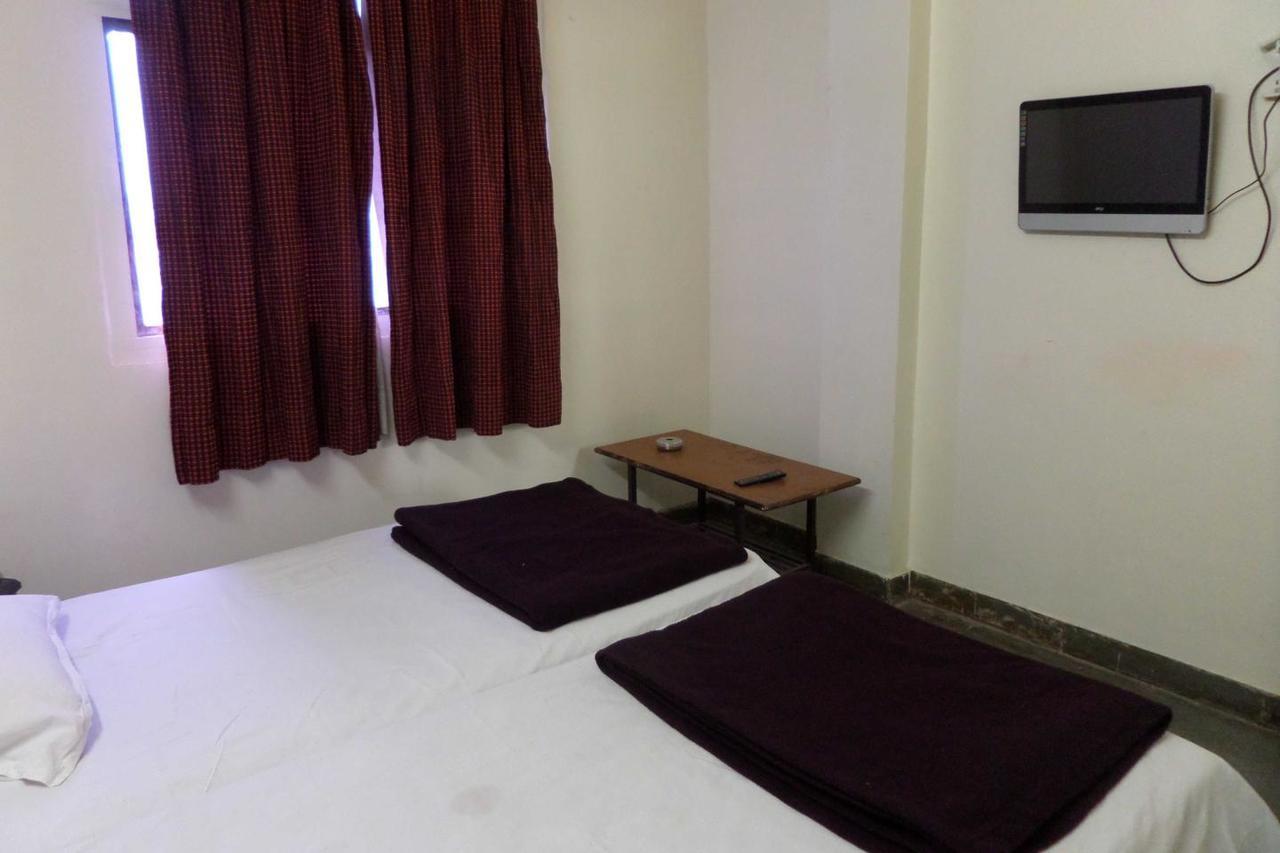 Parvat Lodge Ahmednagar Exterior foto