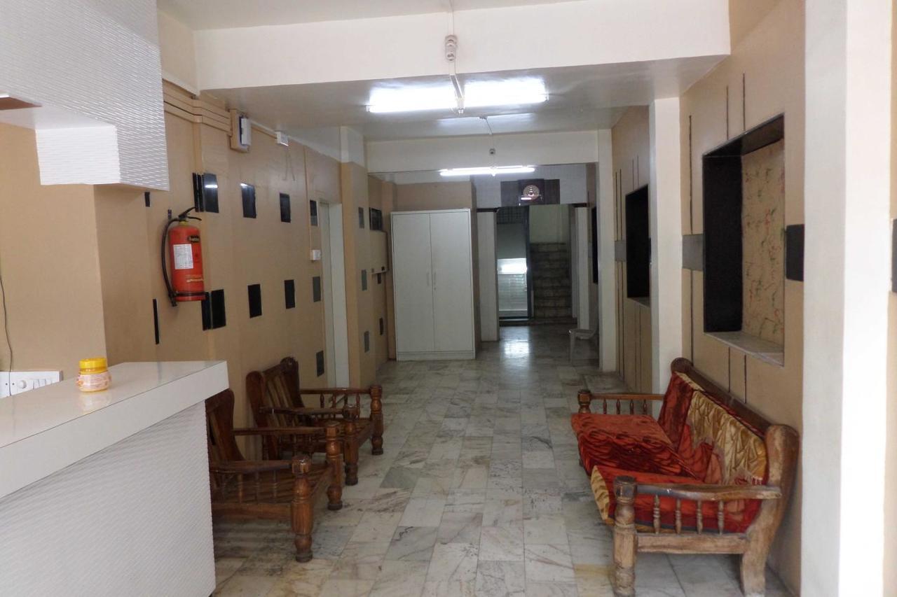 Parvat Lodge Ahmednagar Exterior foto